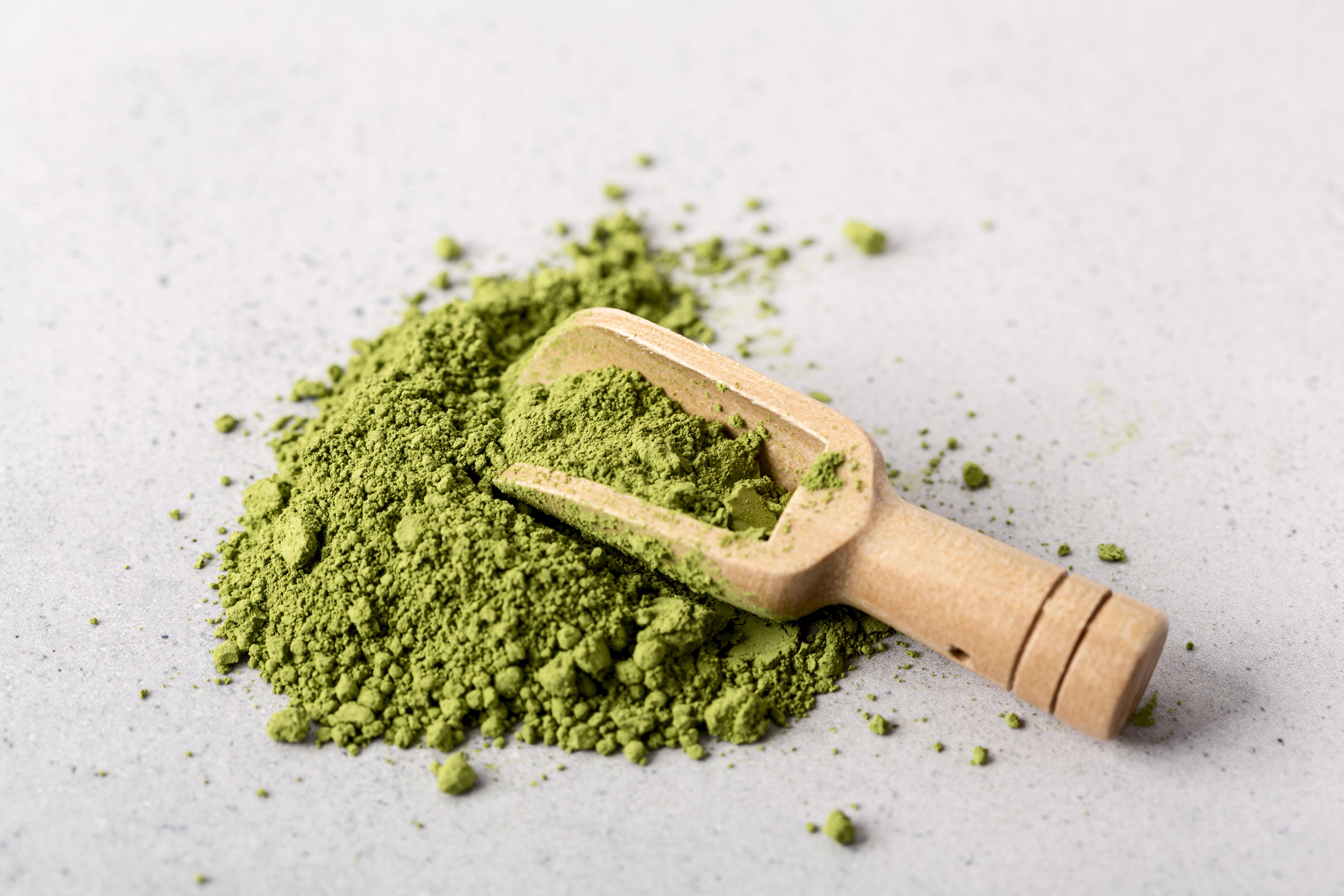 how to take moringa powder with water